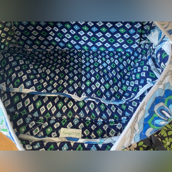 Vera Bradley Mediterranean White weekender, tote & cosmetic Travel Set - Picture 5 of 13